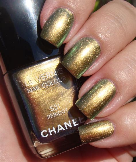 chanel peridot nail polish.